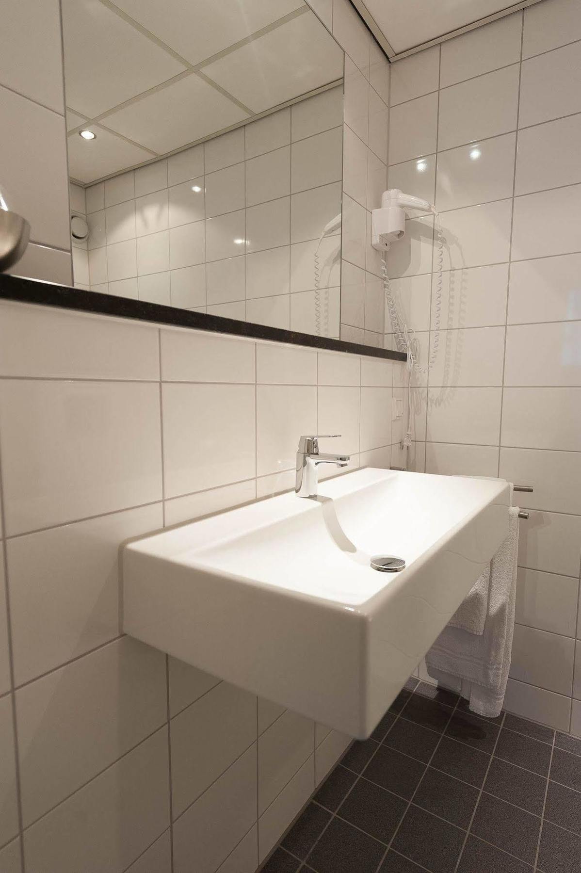 Eurohotel Leeuwarden Eksteriør billede